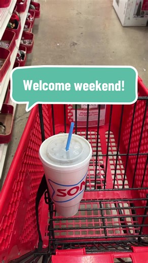 The only thing that would make this better is a visit to the bookstore! (I’m heading there next! 😉) #weekend #weekendvibe