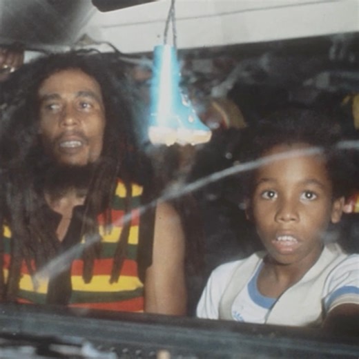 On this day (October 17) in 1968, RitaMarley and #bobmarley with the help of Rita’s aunt Viola delivered Ziggy Marley their first son into the world at their #Trenchtown home in the area known as ‘Jungle’ in Kingston, #Jamaica 🇯🇲 Bob buried the umbilical cord under a tree inna di yard. Happy Birthday Ziggy❤️🎂🥳🎈 | Bob Marley