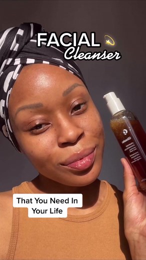 Glossier Skincare: Clear Your Skin with these Facial Cleansers