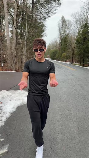 Johnny Castillo (@iamjohnnycastillo)’s videos with original sound - wonielovr★ - Yence 𝜗𝜚˚⋆