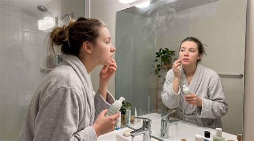 Ar vandens kokybė gali įtakoti aknę? Ryšys tarp kieto vandens ir odos būklės