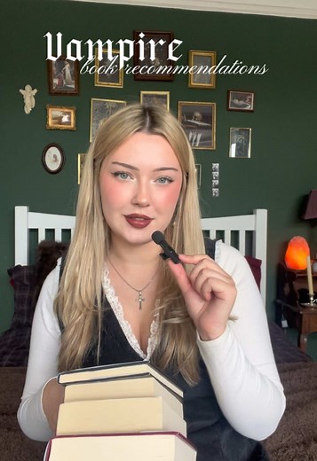 Top 5 Must-Read Vampire Books for Fantasy Lovers