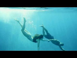 UNDERWATER KISSES oooo la la! // Analise &Sialou