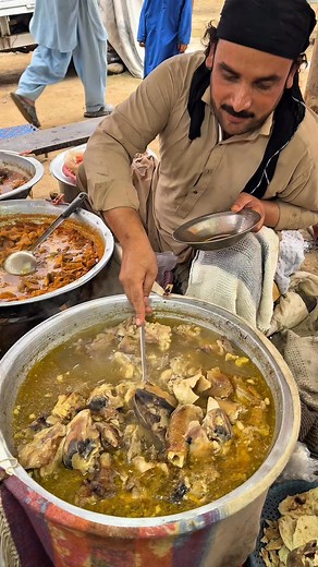 Local Village Jumma Bazaar Foods | Abdullah Beef Paye | Desi Nashta | Cheapest Panche | Rs 400 | Kp Food Diaries | Kp food diaries