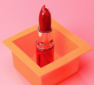 13M views · 53K reactions | Wonderful epoxy resin crafts to brighten your life! | 5-Minute Crafts Family | Facebook