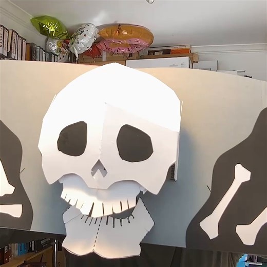 More Halloween crafts! Just wanted to share a relatively simple pop-up craft for anyone who wants to send out spooky Halloween greetings with this fun Skull Pop-Up Card. Join me and learn to make your own. Happy Halloween, everyone - I'll share our Halloween costumes soon enough!⁠ ⁠ Make your own Halloween Pop-Up Skull Card:⁠ https://youtu.be/Wn6-Hds-U1U | Pop-Up Books by Matthew Reinhart