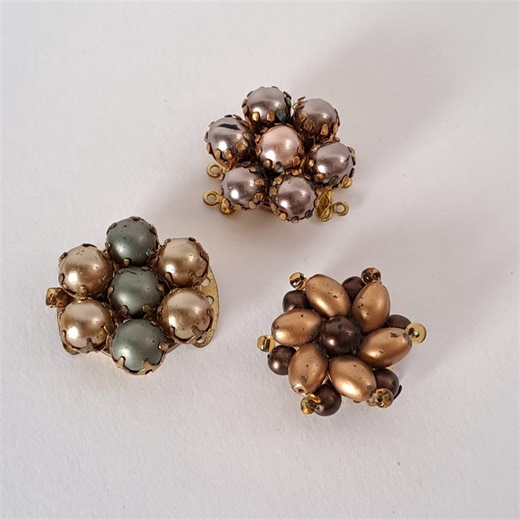 3 Vintage Bead Box Closure Clasps. Glass Beads. 2 3 5 Stranded. Mounted on Metal. Used Condition. - Etsy