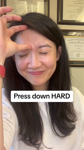 Lower your eye pressure quickly and safely with acupressure