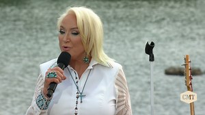 SNEAK PEEK: Decided to give you this amazing performance to help tide you over until the premiere ☀️ 💛 🤠 Tanya Tucker kicks off #CMTSummerSessions FRIDAY at 9/8c on CMT! | CMT