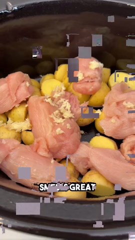 Easy crockpot chicken and potatoes dinner