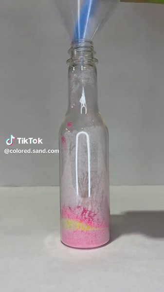 Lover-Inspired Sand Art Bottle Tutorial