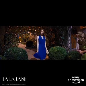 Everybody on the dance floor NOW. Shake a leg!💃💃#HappyInternationalDanceDay | Prime Video