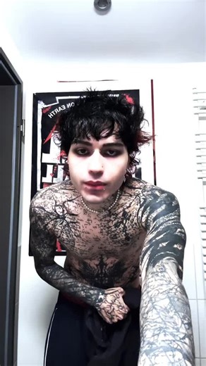 Exploring Alternative Tattoo Trends in the Y2K Era