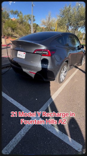 2021 Tesla Model Y ran out of range in fountain hills AZ. Technician arrived charged the customer up and got them back on the road. Need EV Charging give us a call 480-256-8516 #RoadsideAssistance #SmallBusiness #arizona #tesla #evcharging