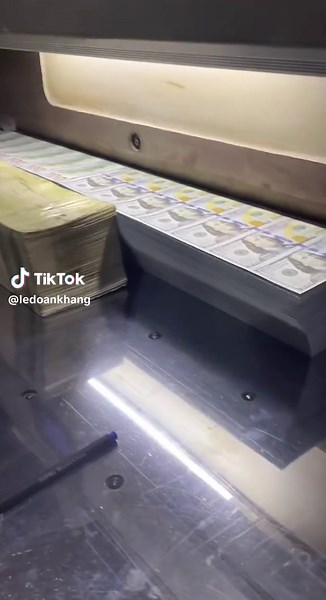 Nhả vía trả hết nợ nần , tiền đầy két cho mọi người nha , trộm vía đi bà con ... có tin là có thiệt đó #maymantailoc #tamlinh #thantaibanloc #trungsodocdac #phapphapnhiemmau #ngoisaosangshop