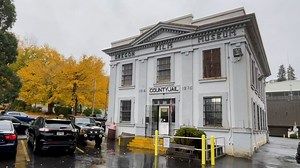 Why are thousands of movie fans flocking to this county lock-up?