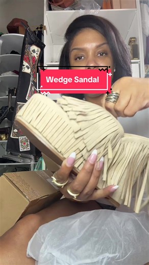 Comfortable Wedge Sandals for Spring Style