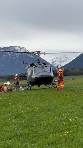 Ready for takeoff - Austrian Air Force (Bundesheer) Agusta Bell 212 in action🔥 | Eagle’s Ascent