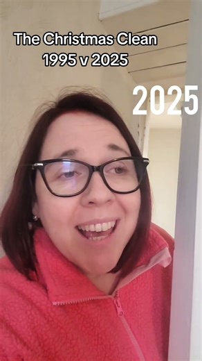 The Christmas clean 1995 v 2025 #Christmas #clean #90s #comedy #irish #nostalgia #babyjesus #santa