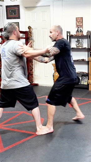 How to Break THROUGH a Haymaker (Horizontal Elbows)