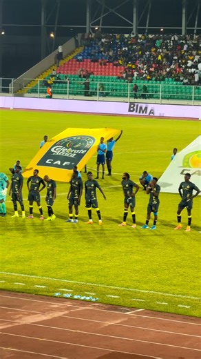 Yanga Sc Group of Supporters on Instagram: "Kuna namna flani Pitch ya Uwanja wa Amani imeharibika , Sijajua wahusika kama wanaona namna hybrid ya New Aman Complex ilivyo pauka"