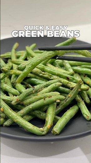 Quick & easy air fryer green beans.