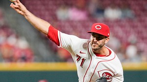 Reds manager names starting rotation; roster moves made