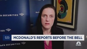 Consumers are still spending, especially on restaurants, says Sara Senatore