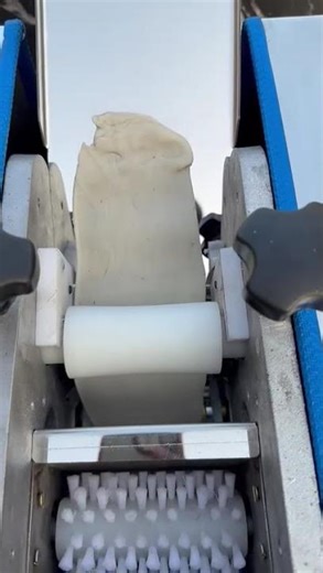 Momo sheeter machine, capacity 2500 per hour, price 27,500