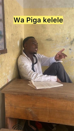 Tabia tofauti tofauti za wanafunzi wakiwa darasani 😂😂🙌 #comedy #funny #trending #comedymoments