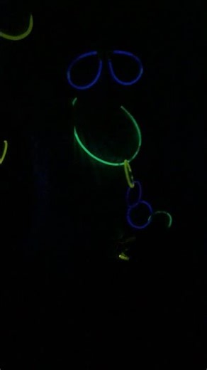 Wow party and dancing with Real Glow Sticks! Glow Stick Challenge #imalidotcom