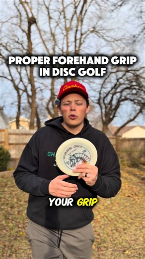 Chain Clankers Disc Golf | Coaching on Instagram: "How to properly grip a forehand shot in disc golf to get maximum distance! Share with a friend who wants to improve their forehand! #sportsskillstiktokcontest #discgolf #discgolfdaily #discgolfeveryday #discgolflife"