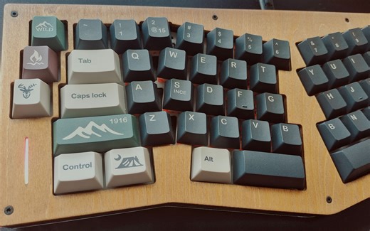 可能是B站上第一把木板堆叠Spring|聊一聊组椴木板堆叠外壳的一些需要注意的点