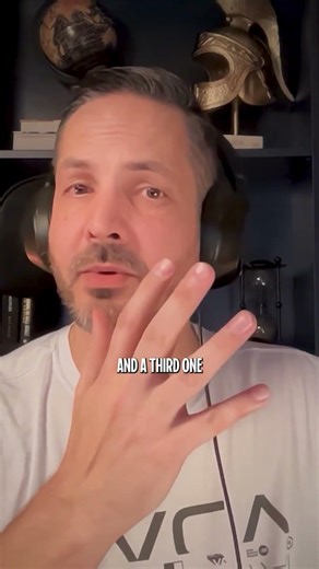 Which companies are the leaders in private credit for unitranche and dividend recaps?