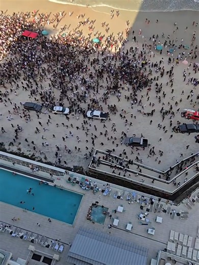 Crazy incident at Daytona Beach... #beach #daytonabeach #daytona #springbreak