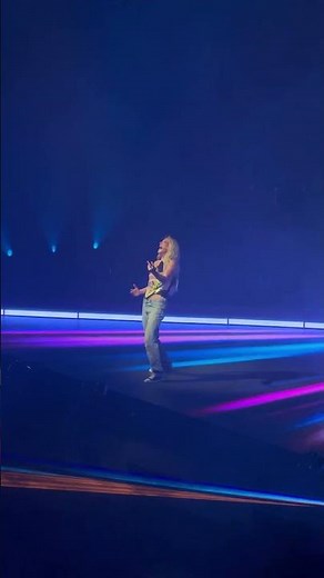 Kesha performs “Praying” on the 8th anniversary of its release at her sold-out show in Los Angeles