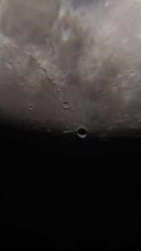 "Cráteres lunares de cerca con el 76700 y ocular 7-21mm x Zomm "