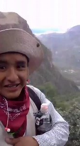 12K views · 279 reactions | El video de un joven encuestador del Instituto Nacional de Estadística y Geografía se volvió viral gracias a su discurso de amor por su trabajo y su entusiasmo de recorrer caminos, veredas y valles para hacer su labor. | Sinfuero | Facebook