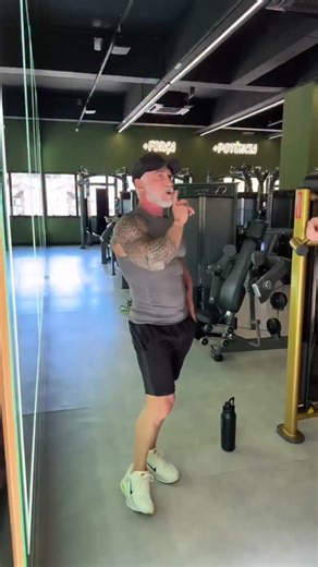 Sergio Arnaut | Eu vi muitos donos de academia quebrarem pelo mesmo motivo: a ansiedade do lucro. Montar uma empresa e já querer tirar 30k de “salário” é... | Instagram