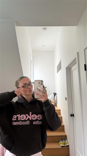 HOLLY BROOKS | I love my natural curls but they are CHAOS in the mornings ✌🏼 The one thing I didn’t know before starting to wear my hair curly was that... | Instagram