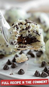 Mint Chocolate Chip Snowball Cookies Ingredients: 1 cup unsalted butter softened ⅔ cup powdered sugar sifted 2 ¼ cup all-purpose flour spooned and leveled ...... Full Recipe in Coʍmеոτ 💬 | Simply Recipes