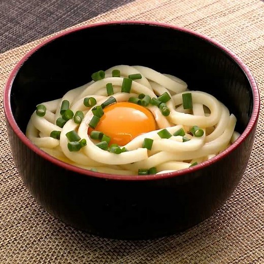 簡単旨い！ 釜玉うどんのレシピ動画・作り方 | デリッシュキッチン