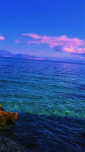 Να πηγαίνεις εκει που ηρεμεί η ψυχη σου💙🐚 #for#ciliakatrali#sea#soul #foru
