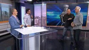 Dave Morissette fait le point sur les séries de la Ligue nationale de hockey et en profite pour faire une petite colle à nos animateurs. 🤗 🥅 🏒 http://tva.canoe.ca/emissions/salutbonjour/chroniques/detail/dave-morissette-sur-les-series-de-hockey | Salut Bonjour