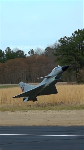 Watching the J-10 Vigorous Dragon perform a high alpha pass