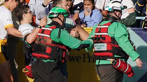 Cambridge Boat Race rower COLLAPSES as concerned fans say 'hope he's OK'