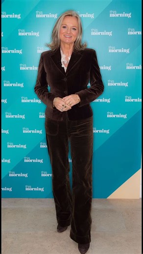 Alice Beer on Instagram: "CONSUMER CLINIC COMING UP! On next week’s @thismorning I will be taking on your complaints and consumer issues. Hopefully getting you results. Do message me if you are banging your head against a brick wall and we will see if we can help! Please bear in mind that messages will get passed on to the team and we can only get back to a few people. Sorry if that is frustrating but I will always help if I can. ♥️♥️ Photo creds (very anti aging!) @kenmckayphoto Jacket is from 