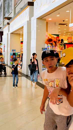 8.7K views · 310 reactions | el nuevo videojuego  #humor #amigos #Videojuegos #comedia #gracioso #miamigo #amigos | Rodrigo Wii | Facebook