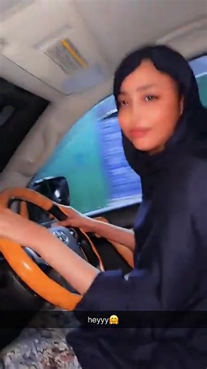 Exploring the Artistic Journey of Luuziina