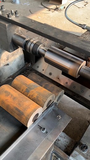 8M views · 36K reactions | Nice machine for roughly processing! #cnc #cncmachining #machining #cncturning #cncmilling #manufacturing #cncfactory | 917cnc | Facebook